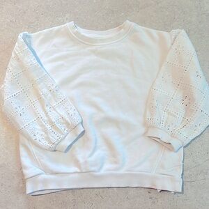 • sweat-shirt (4-5T)